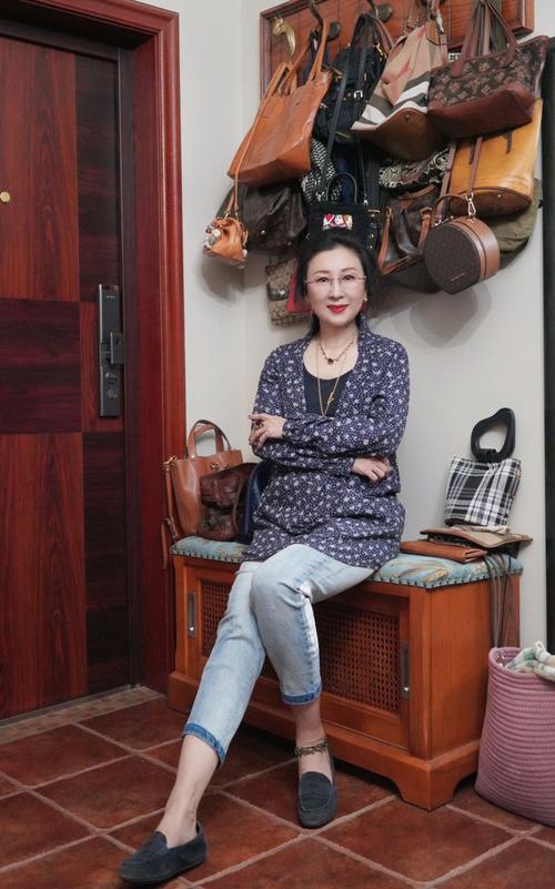 亚洲极品少妇的相关介绍