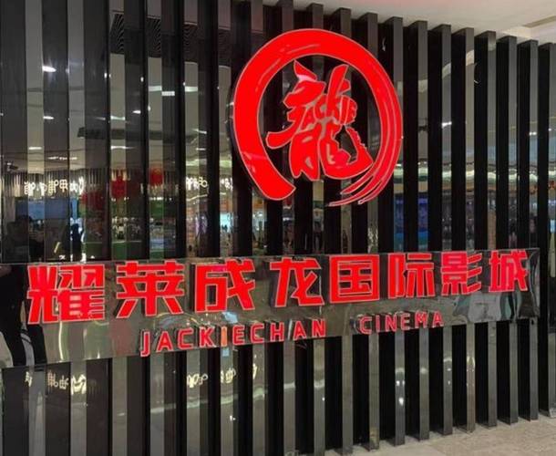 人妻搭讪自宅中出的相关介绍