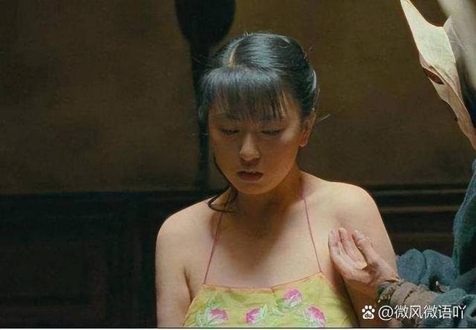 女生下面黄色分泌物是什的相关介绍