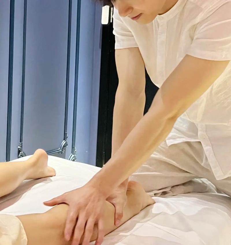 射入少妇亚洲区的相关介绍
