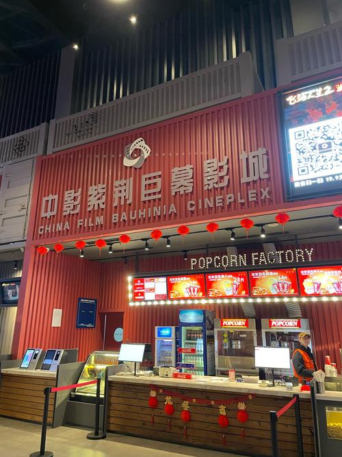 一边亲一边摸的相关介绍