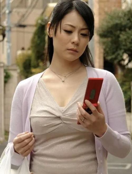 人妻熟女久久在线的相关介绍
