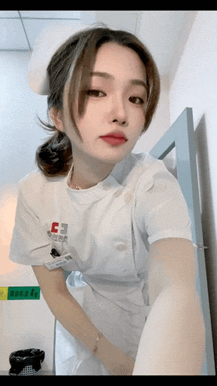 女生下面瘙痒黄色分泌物的相关介绍