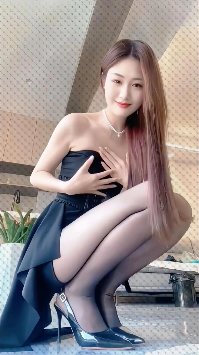 黑丝诱惑av的相关介绍
