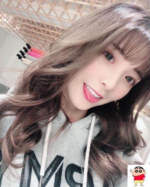女性尿道口分泌物发黄的相关介绍