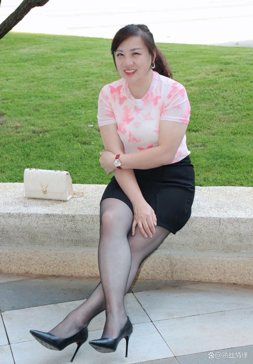 女生私处分泌黄色粘稠物的相关介绍