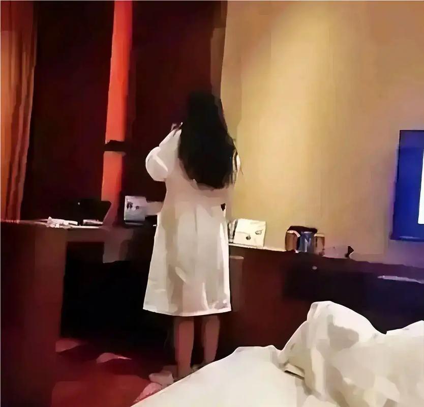 嫩草蜜桃性感人妻少妇av的相关介绍
