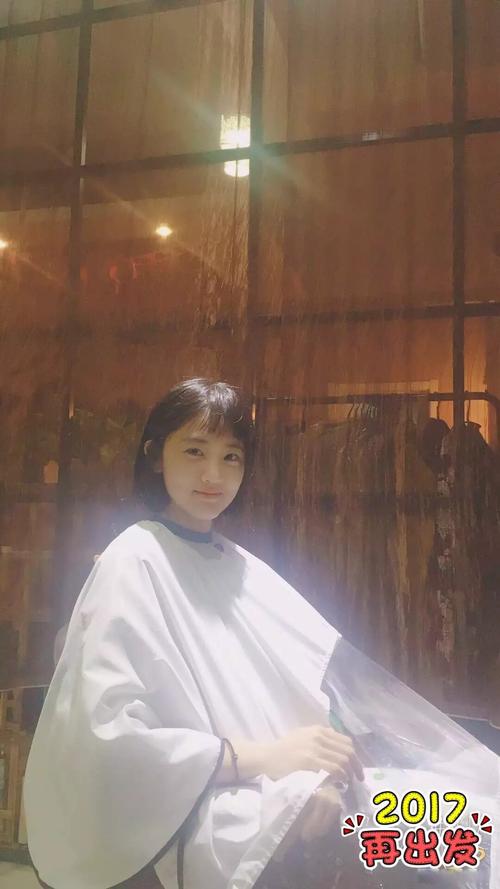 搭讪骚熟女国产av的相关介绍