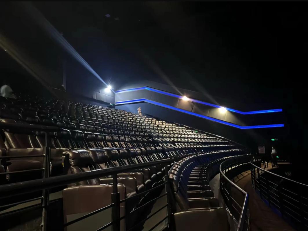 搭讪熟女贵妇人妻的相关介绍