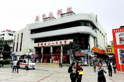 人妻少妇在线看的相关介绍