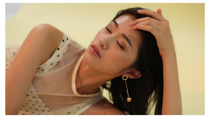 欧美亚洲一区二区三区不卡的相关介绍