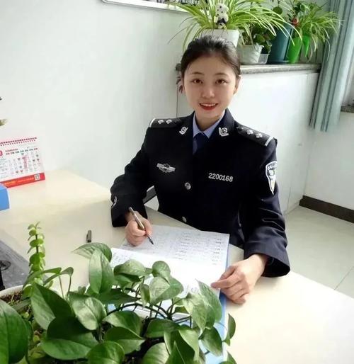 一边爽一边叫的相关介绍