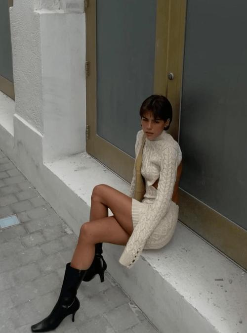 欧美p19熟妇的相关介绍