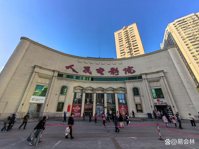 午夜看片久久久久久的相关介绍