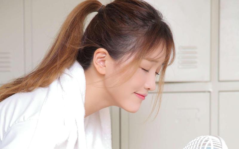 美女操出白浆的相关介绍