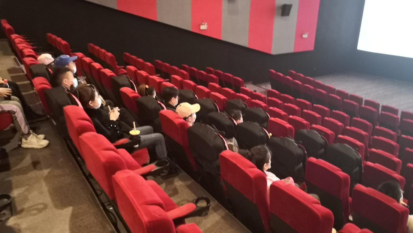 电影被按摩的人妻的相关介绍