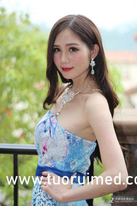 一边摸下面一边揉上面的相关介绍
